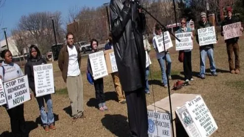 “郭强斧腿逆境反击，首回合25秒被击倒，终以36腿逆转获胜”